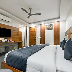 Kelvish Hotel-delhi Igi Airport New Delhi